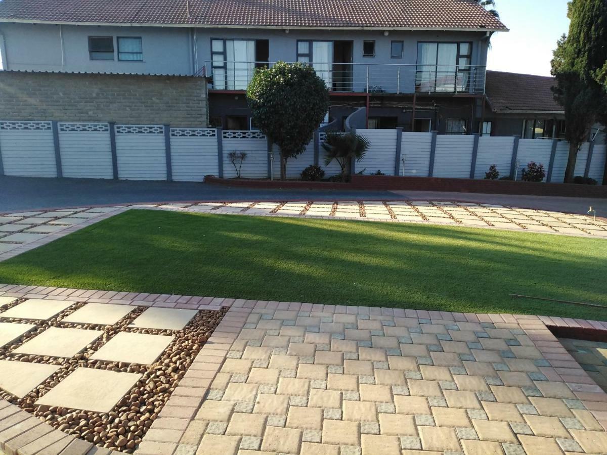 On Hill Lodge Bloemfontein Kültér fotó